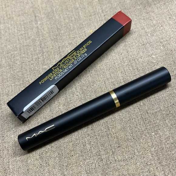 ❤️ MAC Powder Kiss Velvet Blur Slim Stick Lipstick in 876 Nice Spice - Picture 3 of 8